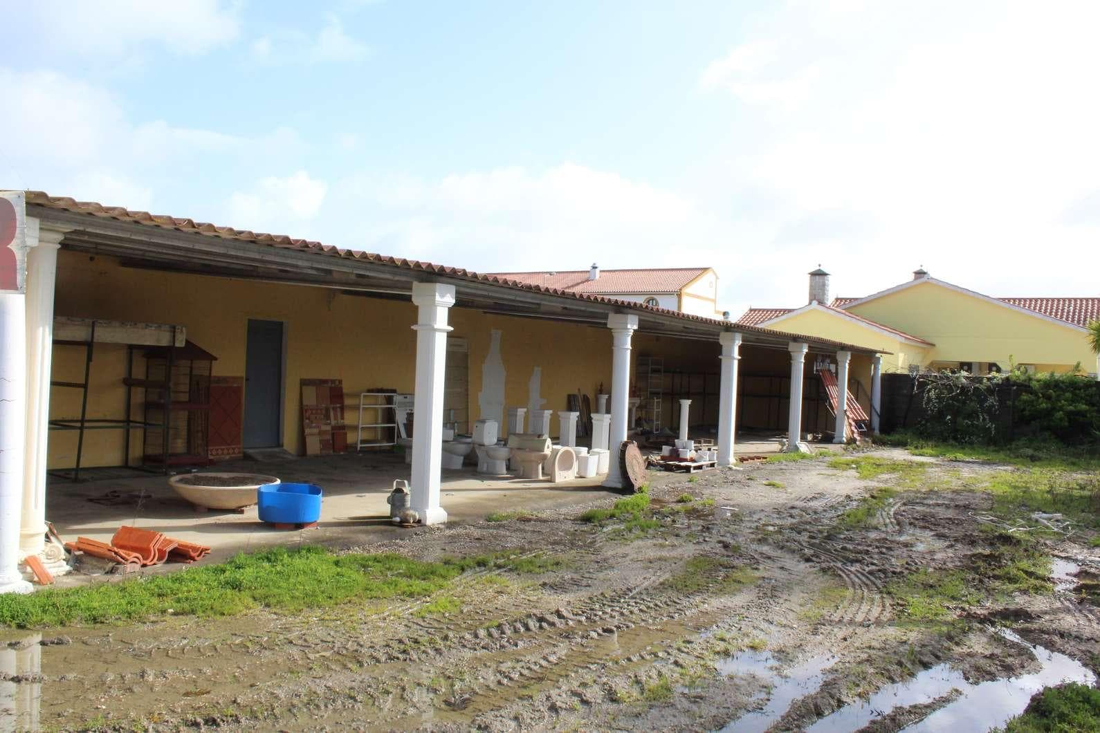 IMOVEL - Prédio Urbano - Barracão destinado a indústria com armazém e escritório. Área Coberta de 1.200m2 e Á ... — image 6