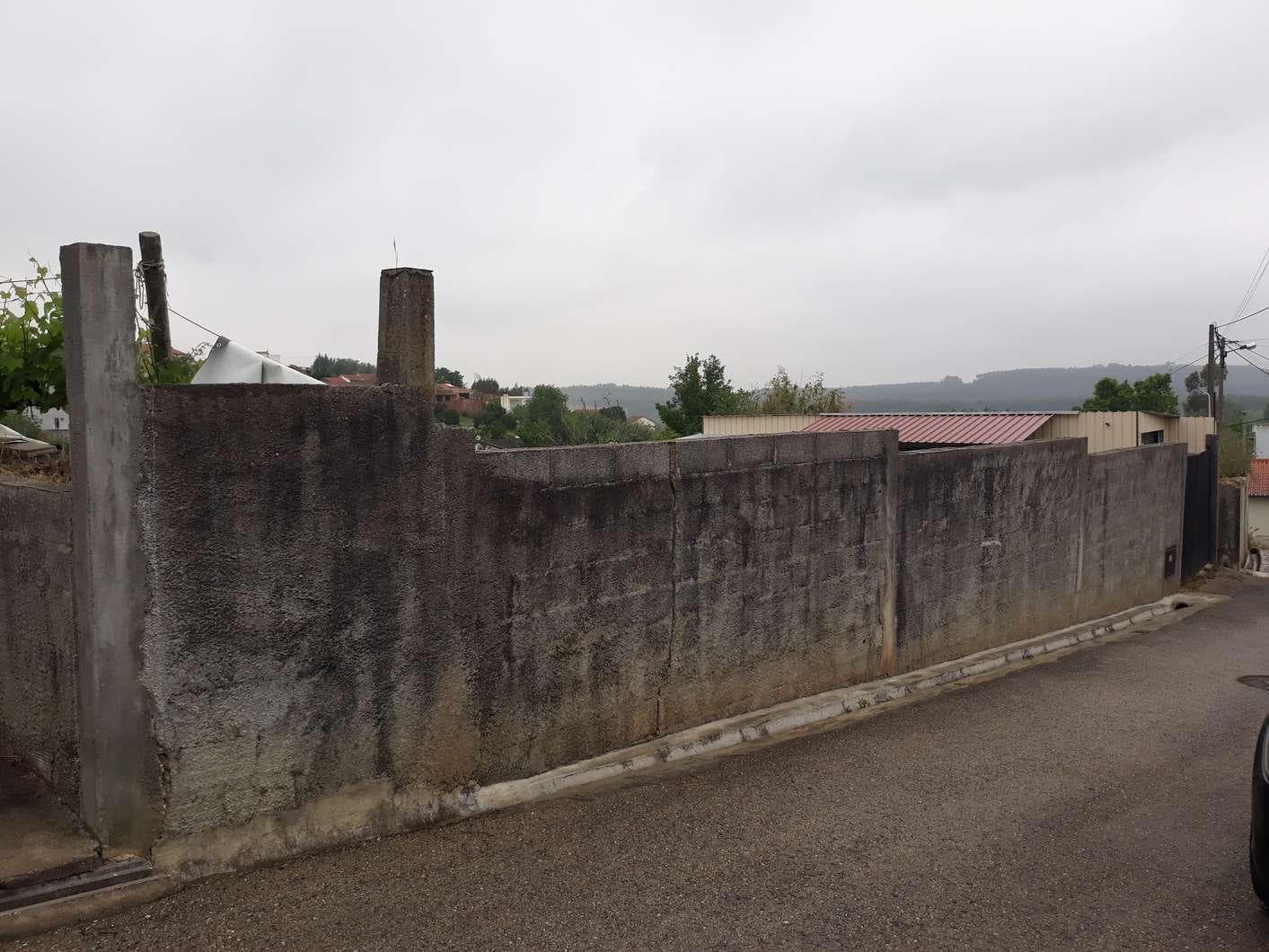 IMOVEL - 1/2 do Prédio Urbano - Casa de Habitação, com 38m2, dependência, com 22m2 e Logradouro com 50m2, con ... — imagen 6