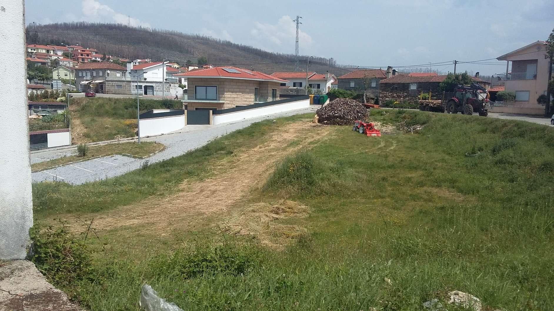 Parcela de Terreno, Lote nº 10