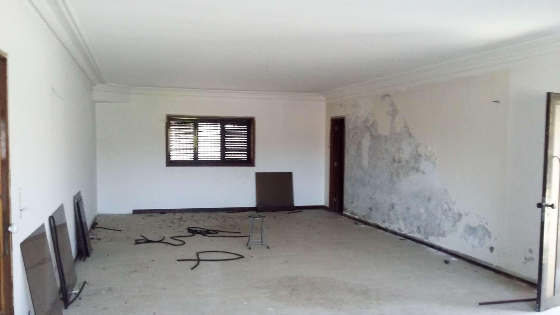 IMOVEL - Prédio Urbano - Casa de rés-do-chão e andar, com logradouro. Tipologia V4. Área Total de 1.350m2 sen ... — image 4