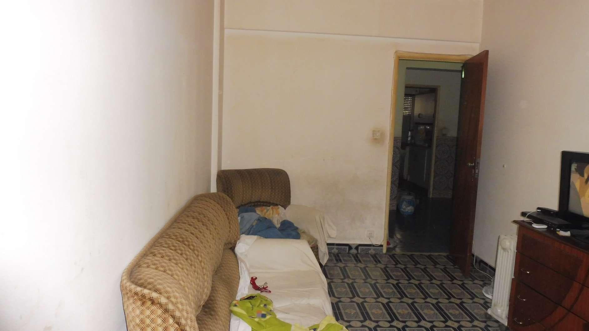 IMOVEL - Prédio Urbano - Fração autónoma "C" - Habitação, no r/chão direito, e arrecadação na subcave, sito n ... — image 3