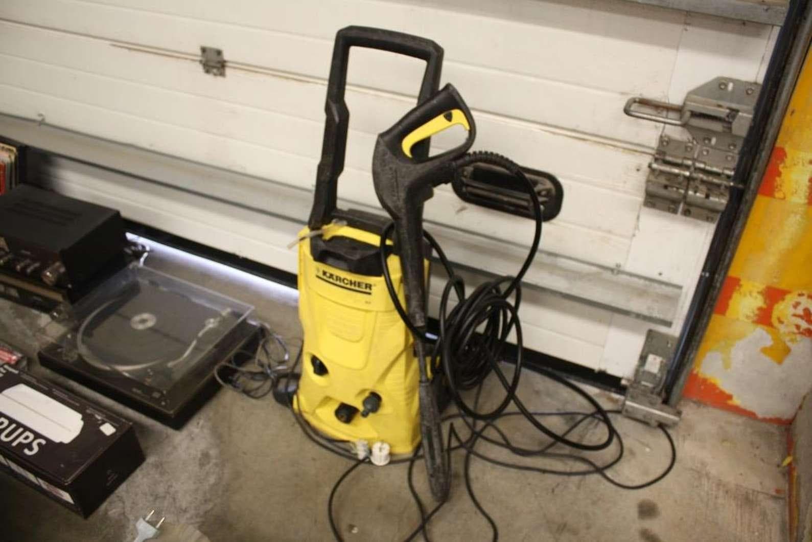 Equipamento · Mobiliário — image 10