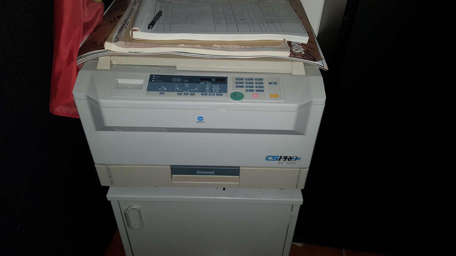 Equipamiento de Oficina + Material Informático — imagen 8