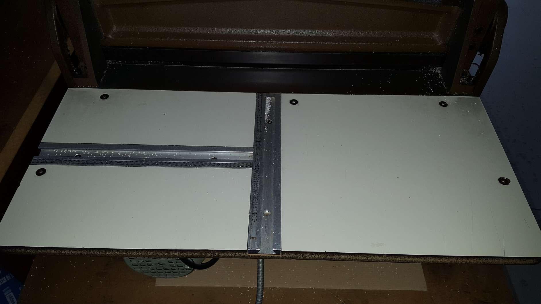 Máquina elétrica de vincar e picotar da marca "OMM" · — imagen 3