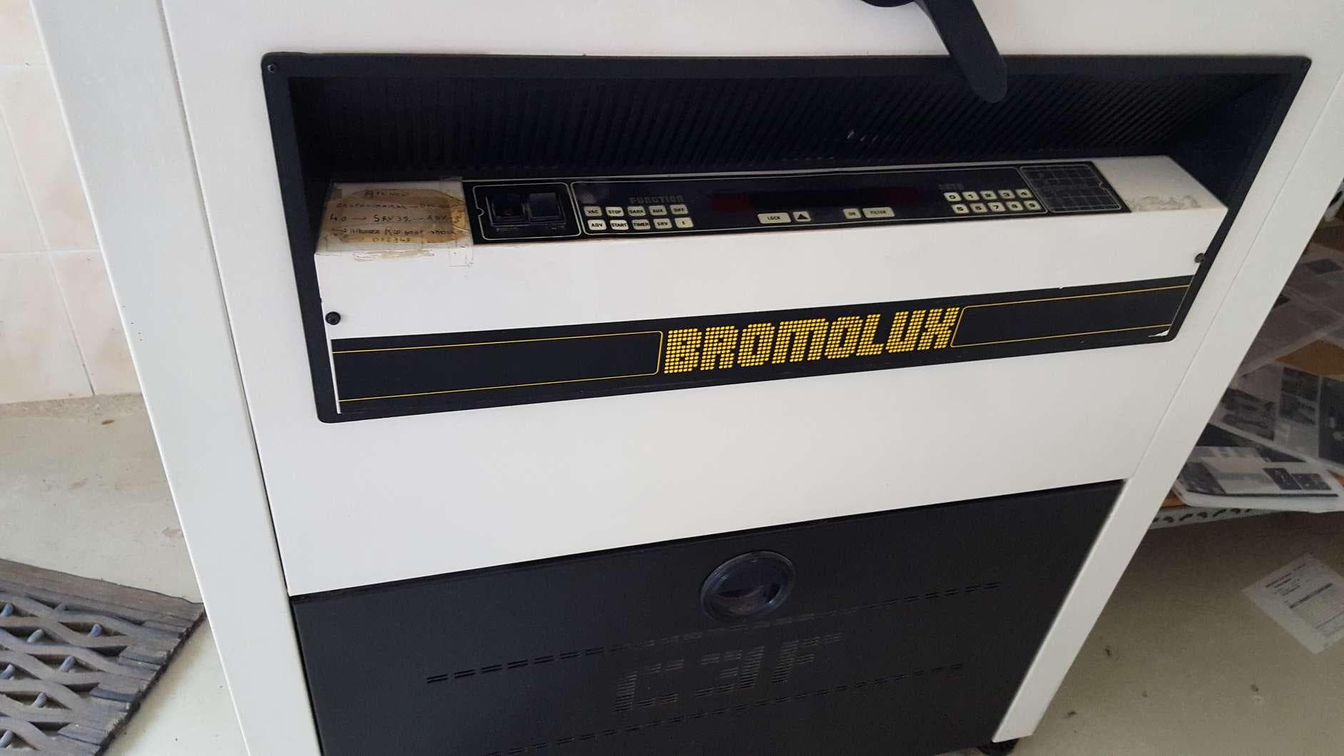 Máquina de gravação de chapas, da marca "BROMOLUX" · — imagen 4