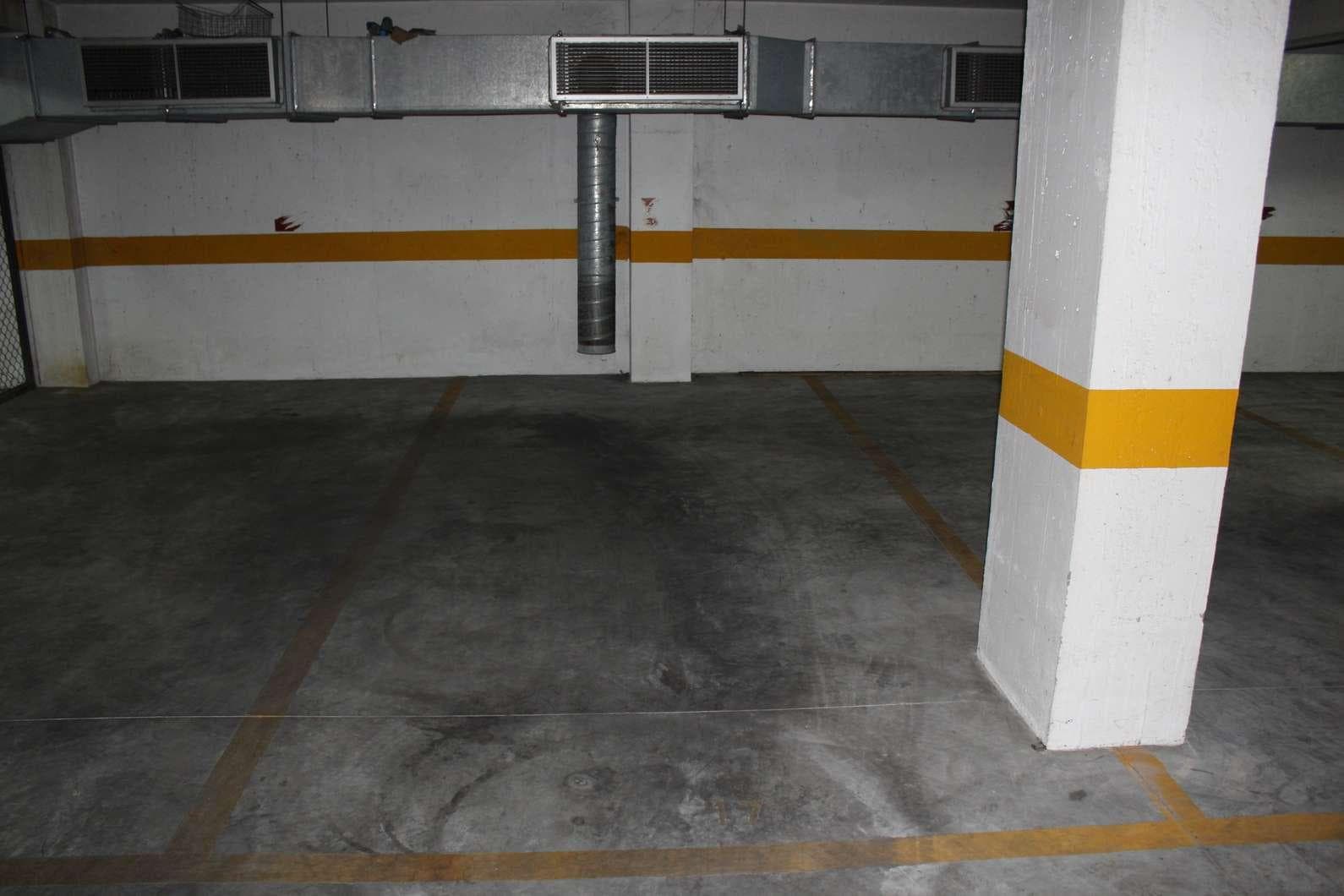 1/2 de 66 Lugares de Garagem · Alfragide — imagen 4