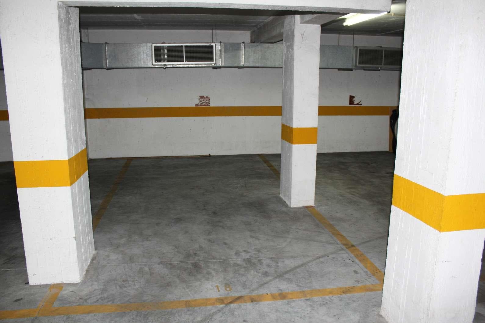 1/2 de Lugar de Garagem