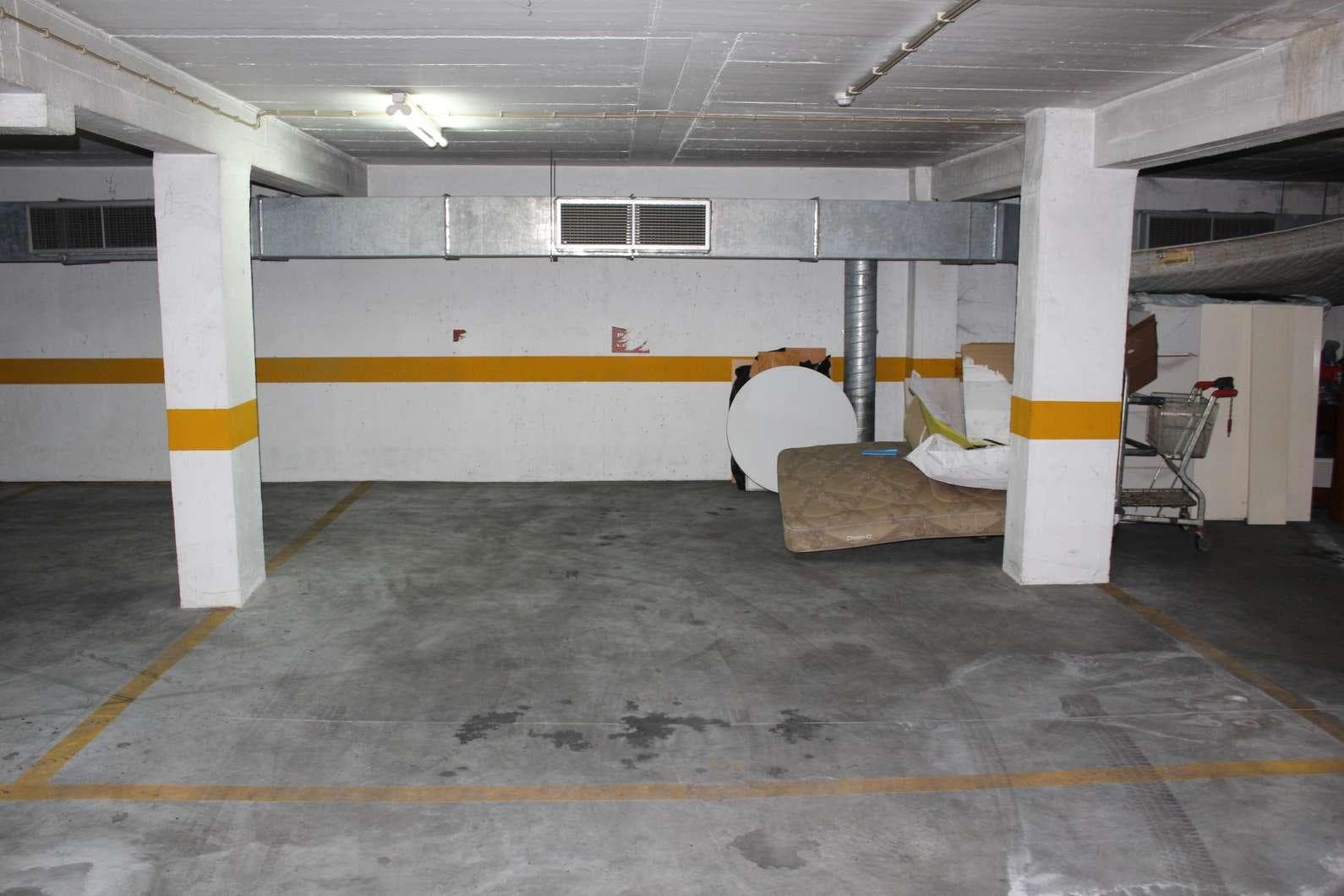 1/2 de Lugar de Garagem