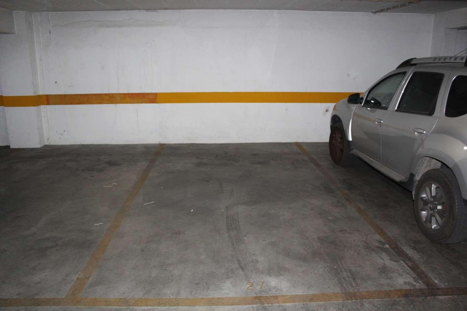 1/2 de Lugar de Garagem