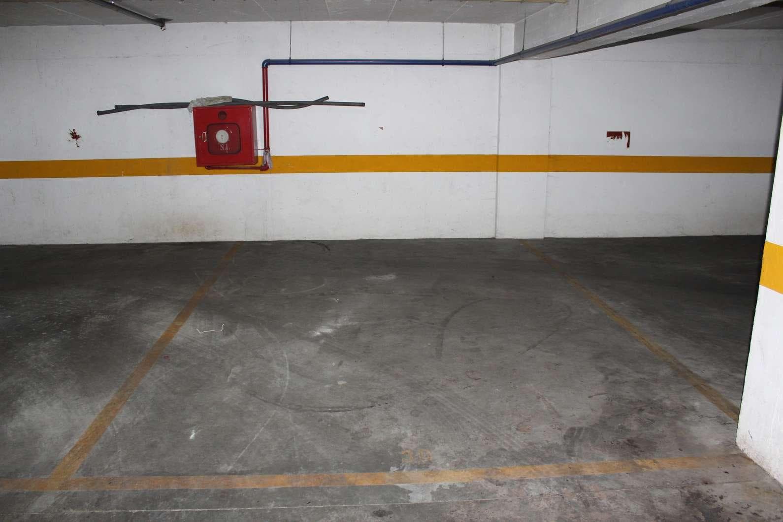 1/2 de Lugar de Garagem