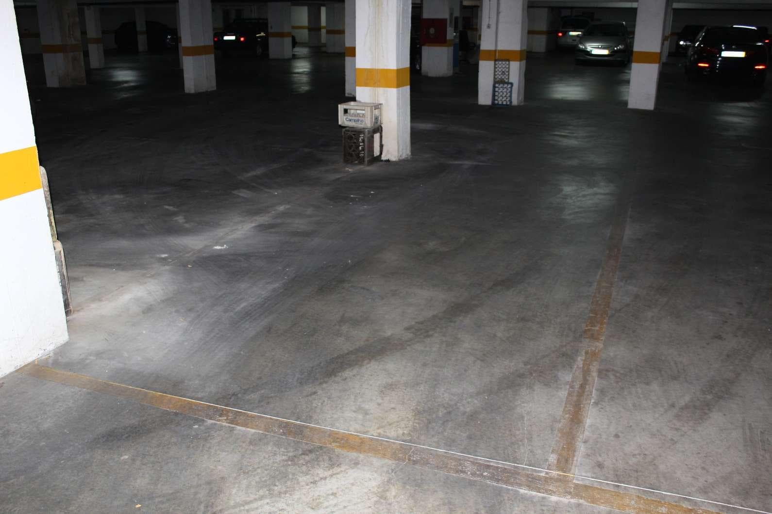 1/2 de Lugar de Garagem