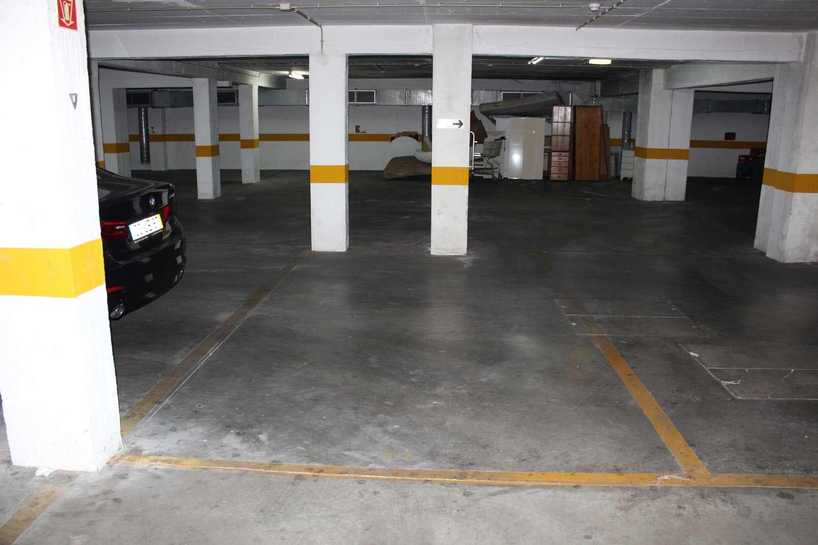 1/2 de Lugar de Garagem