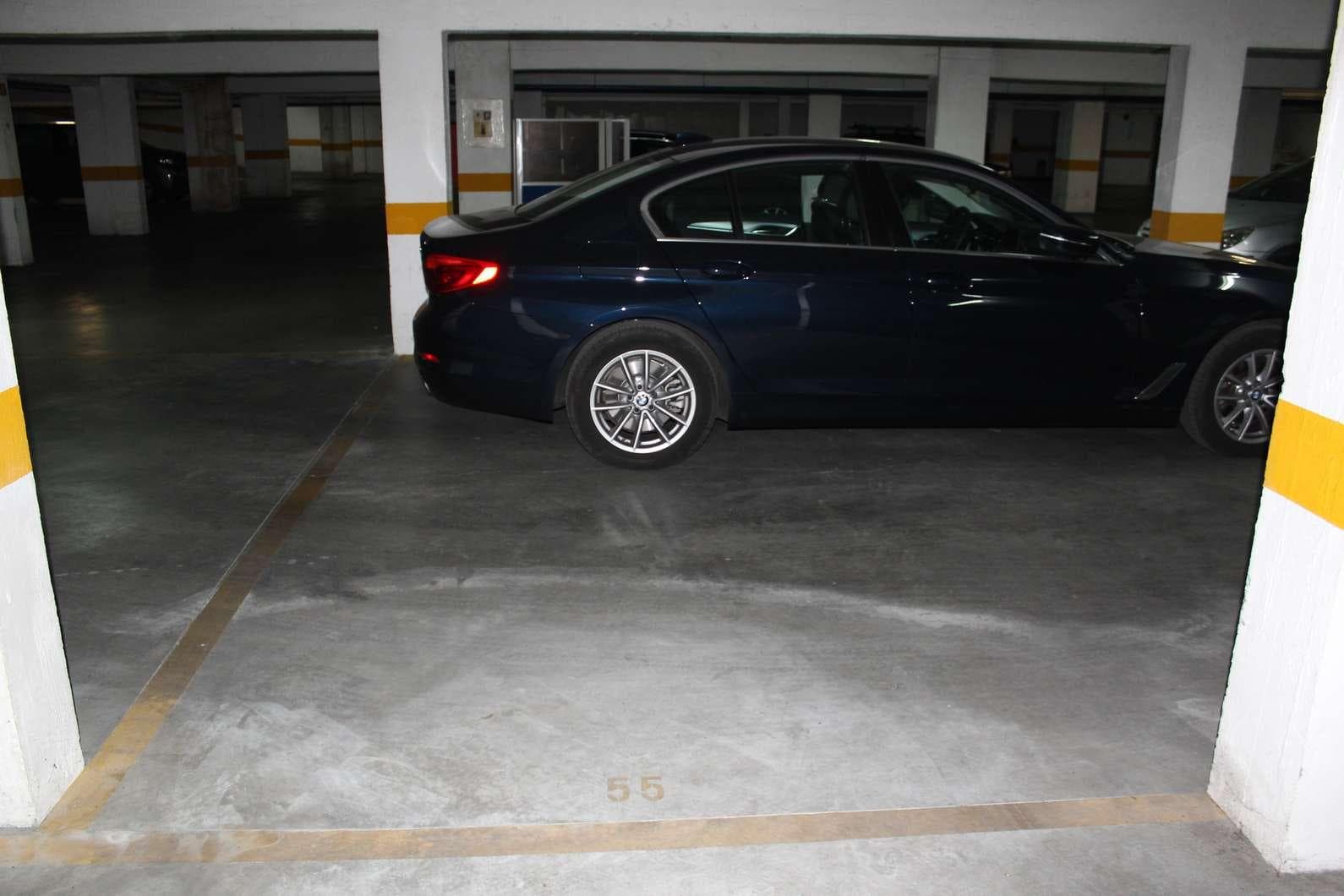 1/2 de Lugar de Garagem
