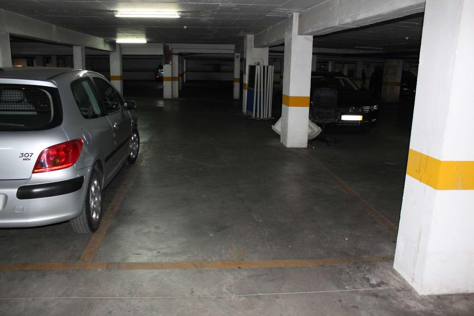 1/2 de Lugar de Garagem
