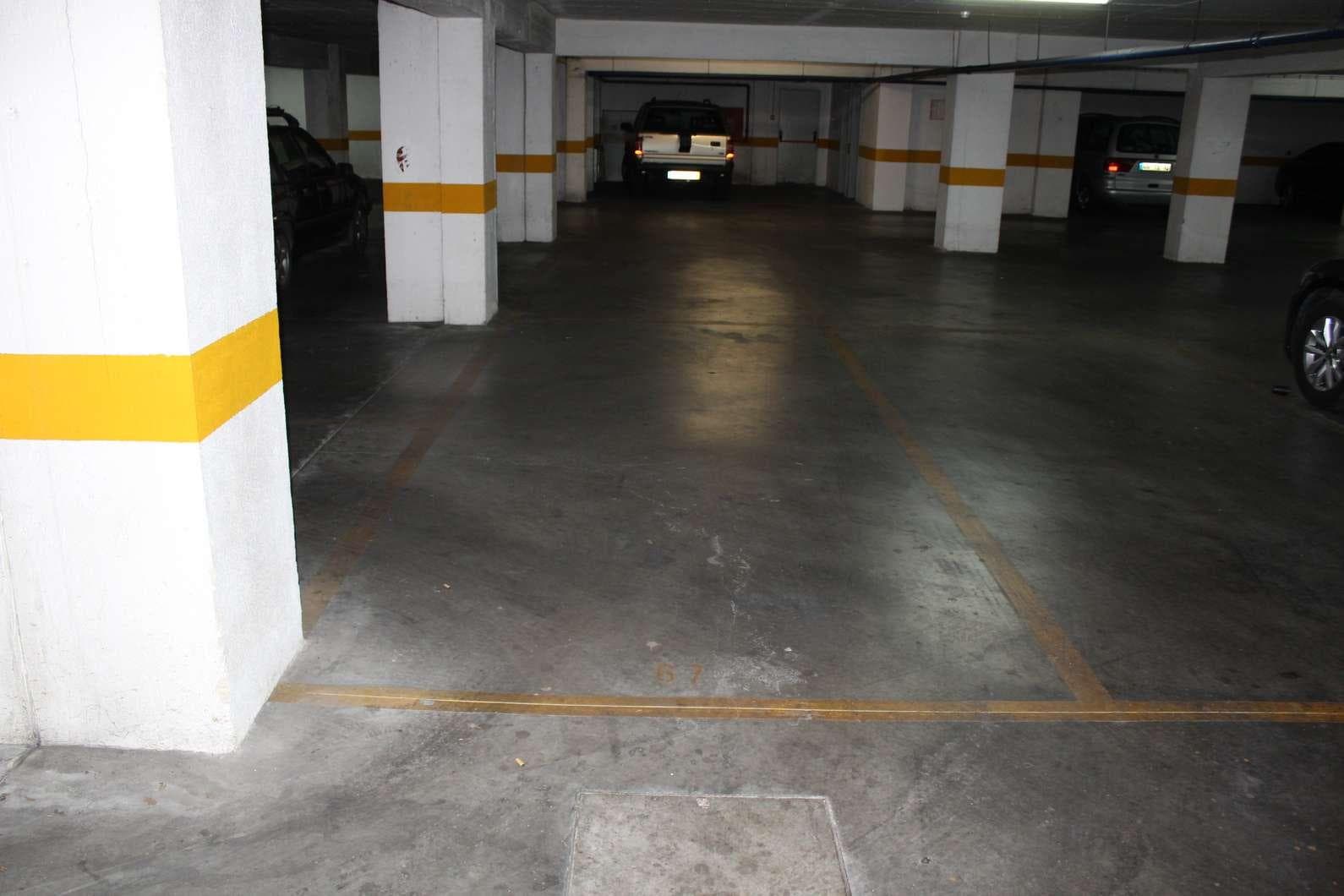 1/2 de Lugar de Garagem