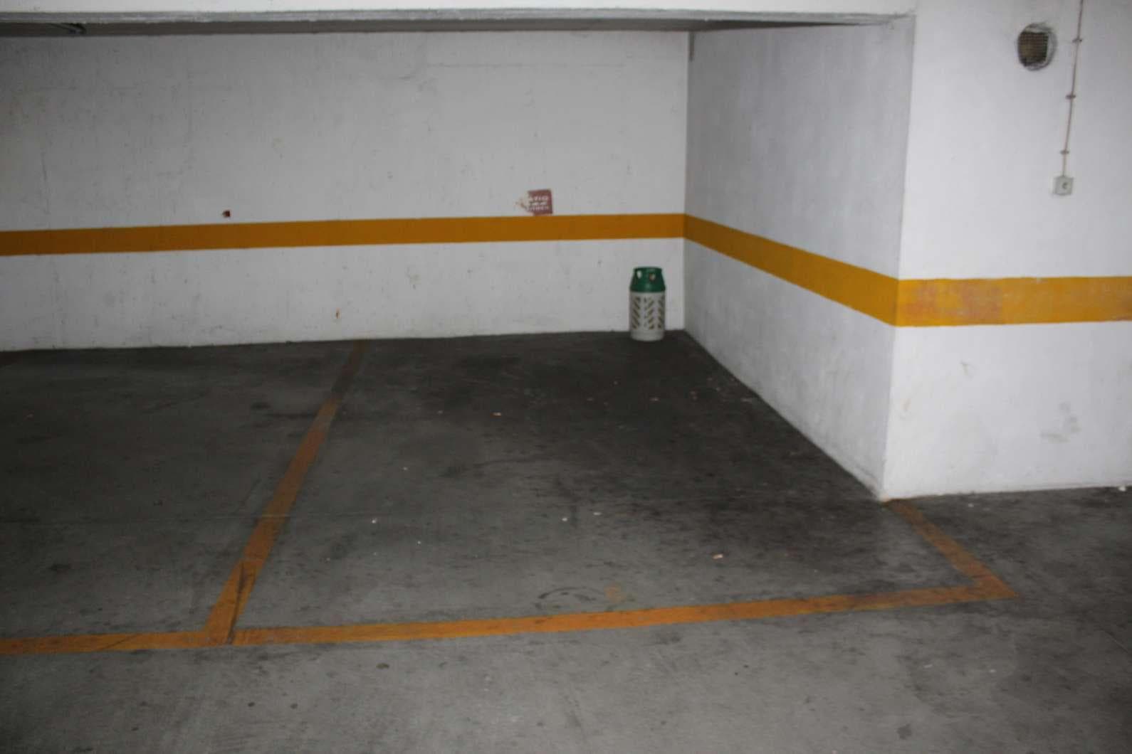 1/2 de Lugar de Garagem
