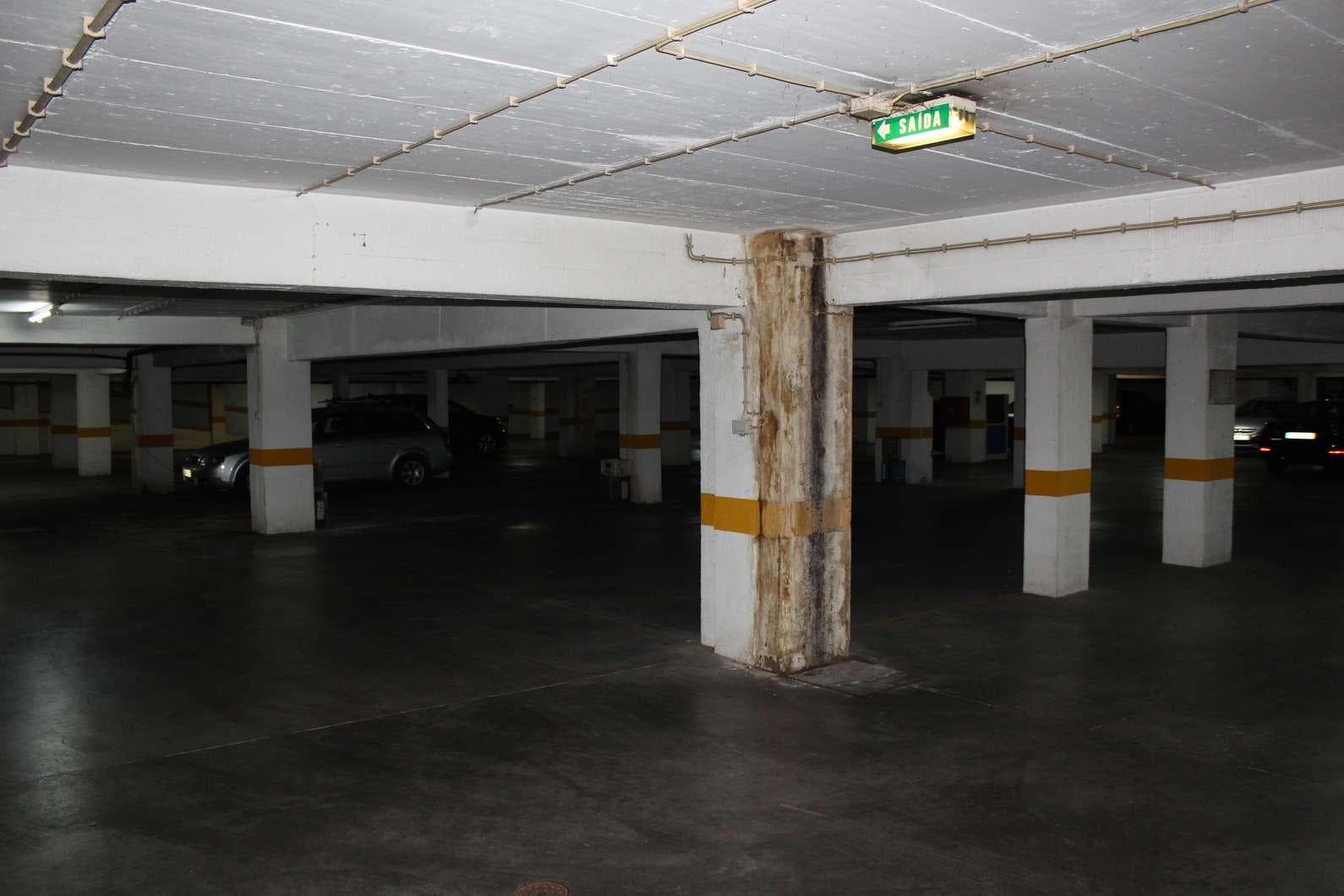 1/2 de Lugar de Garagem