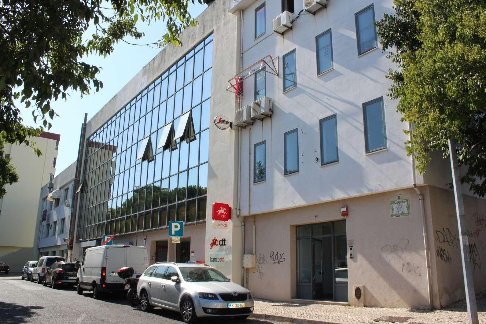 1/2 de Lugar de Garagem