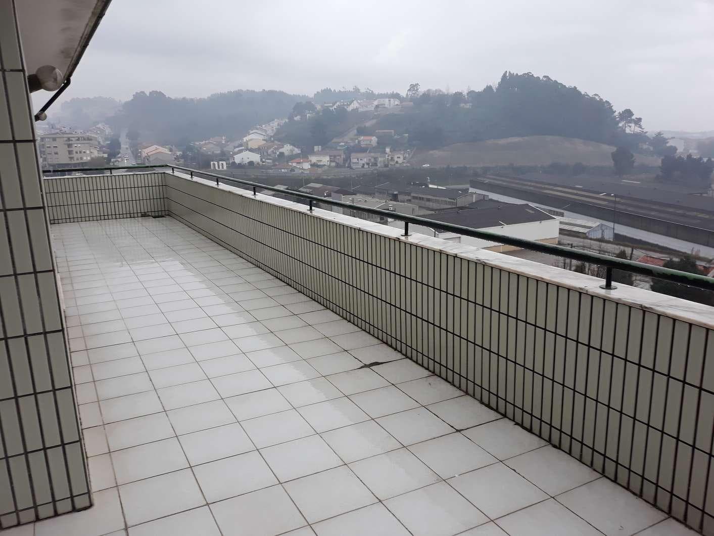 IMOVEL - Prédio Urbano - Fração Autónoma "N" - Habitação com 120m2, tipologia T3, no 6.º andar recuado. Sito  ... — image 5