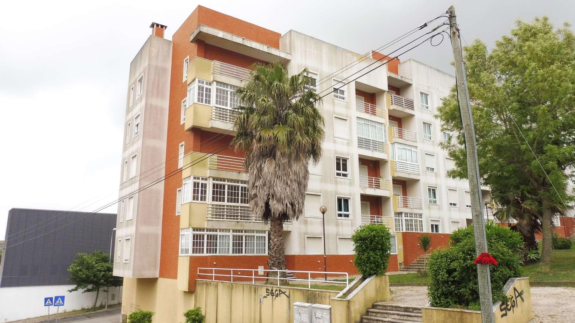 IMOVEL - Prédio Urbano - Fração autónoma "B" - Habitação, no rés-do-chão esquerdo, com uma arrecadação nº 1 n ... — image 5