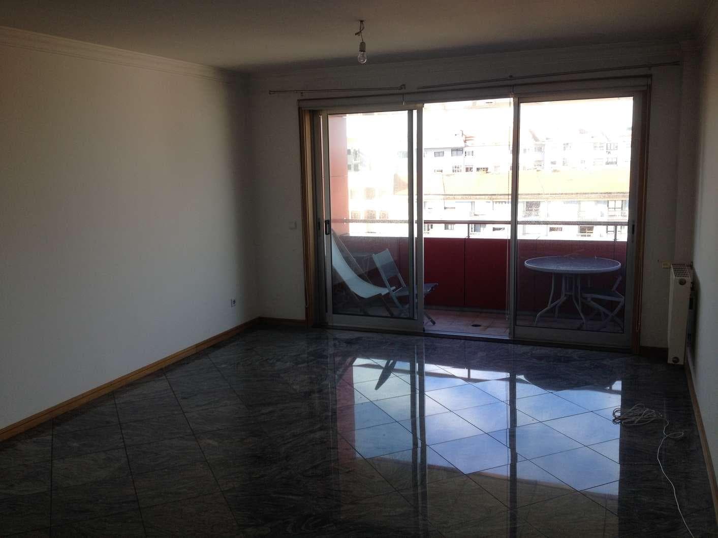 IMOVEL - Prédio Urbano - Fração autónoma "AB" - Habitação no 8º andar esquerdo com entrada pelo nº 2194, luga ... — image 3