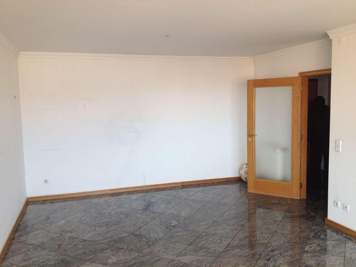 IMOVEL - Prédio Urbano - Fração autónoma "AB" - Habitação no 8º andar esquerdo com entrada pelo nº 2194, luga ... — image 7