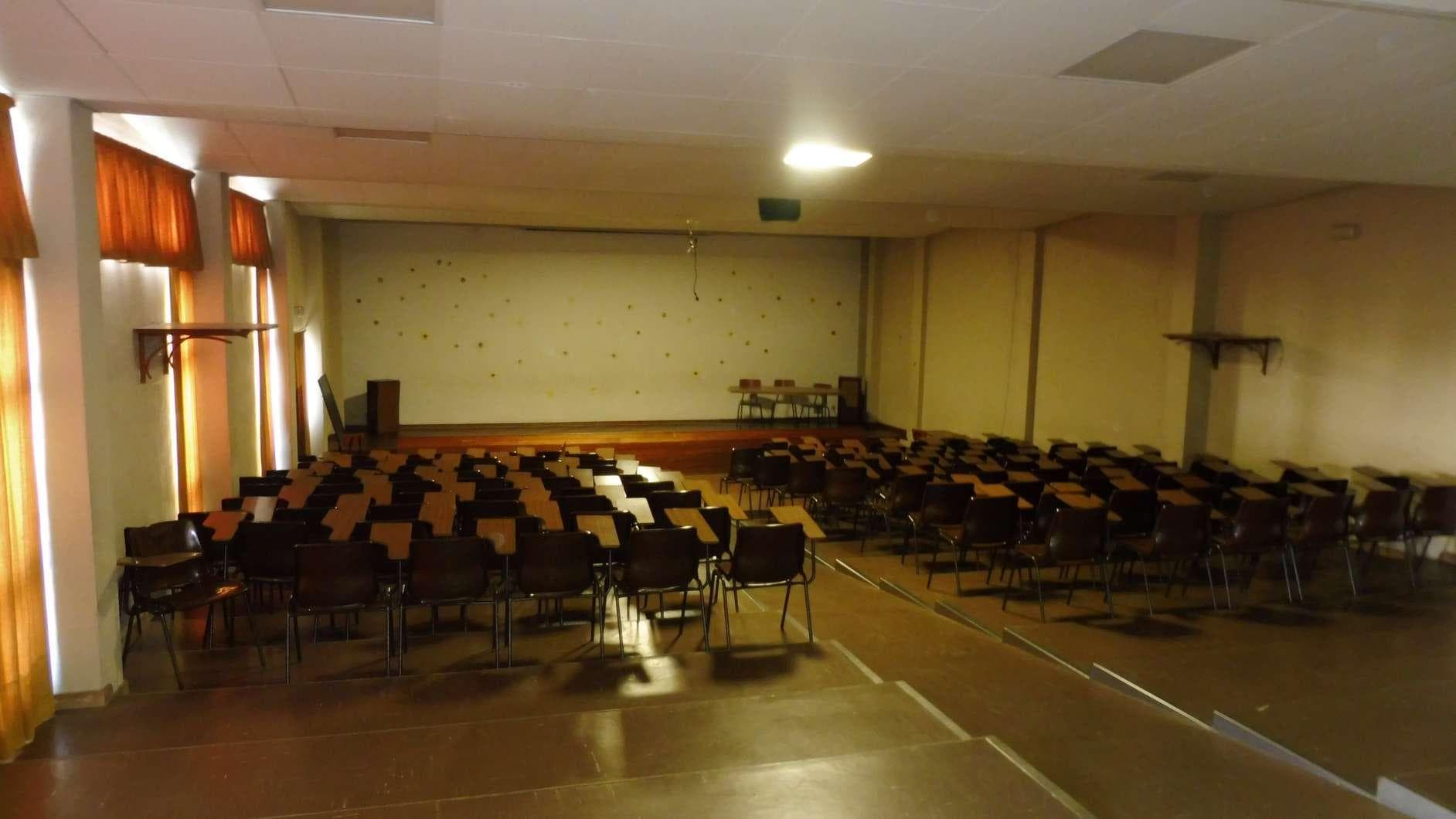 Edifício de 3 pisos — imagem 4