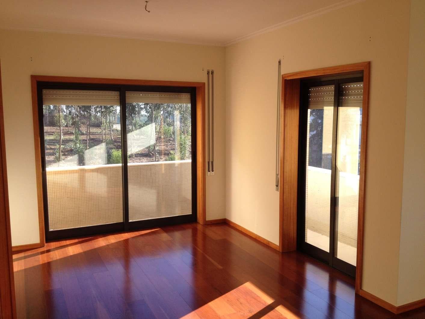 IMOVEL - Prédio Urbano - Fração Autónoma "C" - Habitação com 112m2, tipologia T3, no primeiro andar Norte, Bl ... — image 12