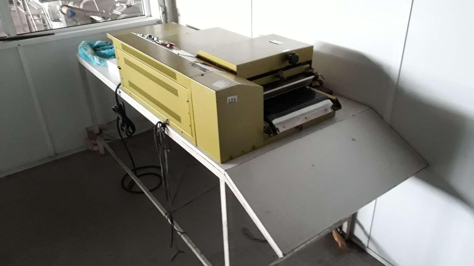 Máquina de entretelar "SHINKO SR-300DH"