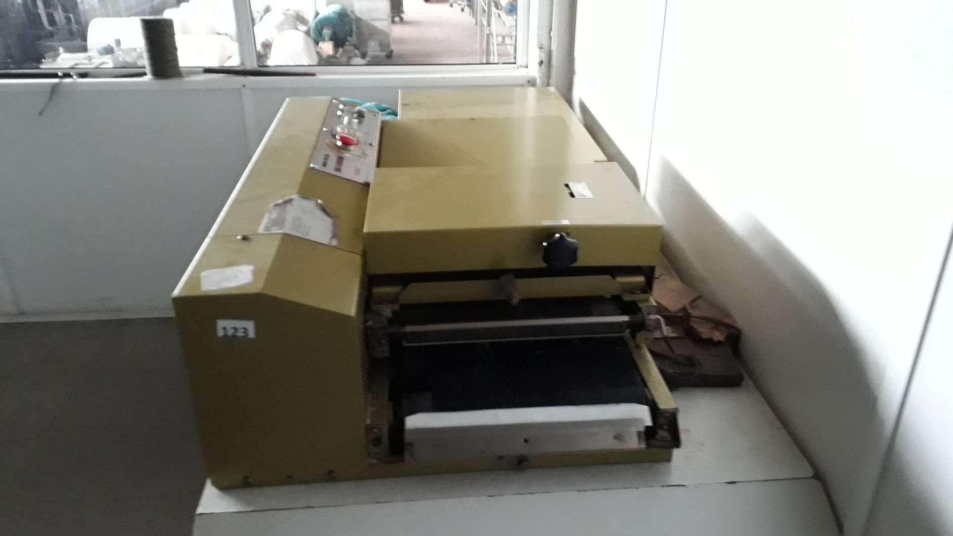Máquina de entretejar "SHINKO SR-300DH" — imagen 2