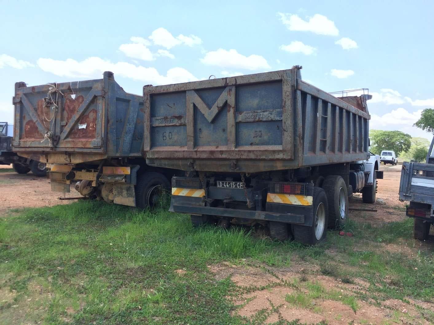 Camiões VOLVO de 3 eixos · — imagem 4