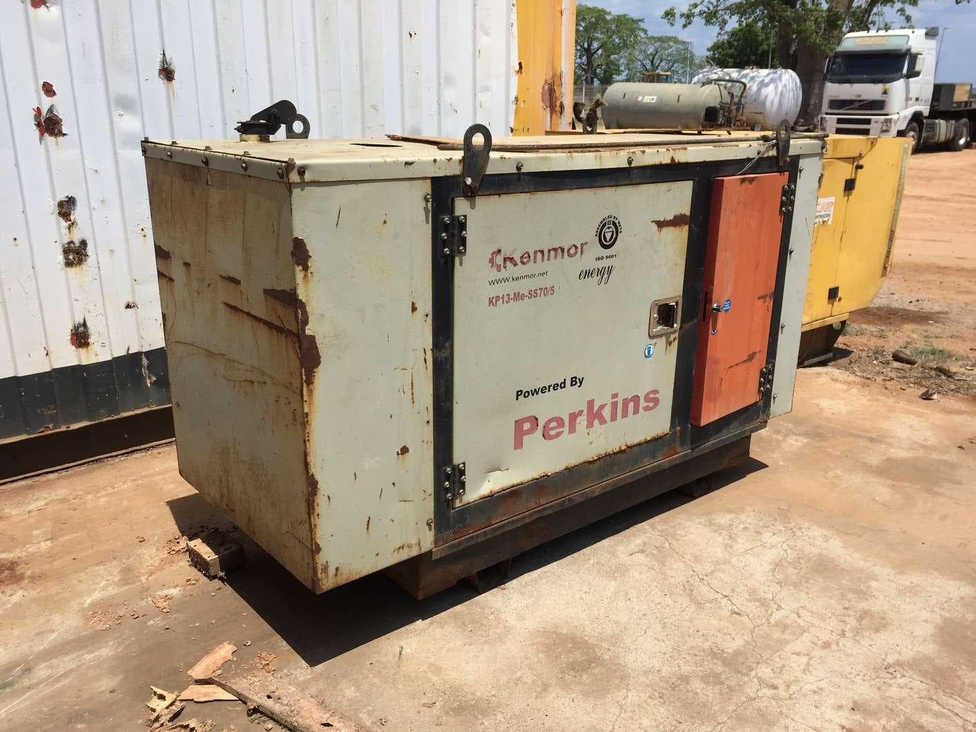 Gerador PERKINS 13 KVA · — imagem 2