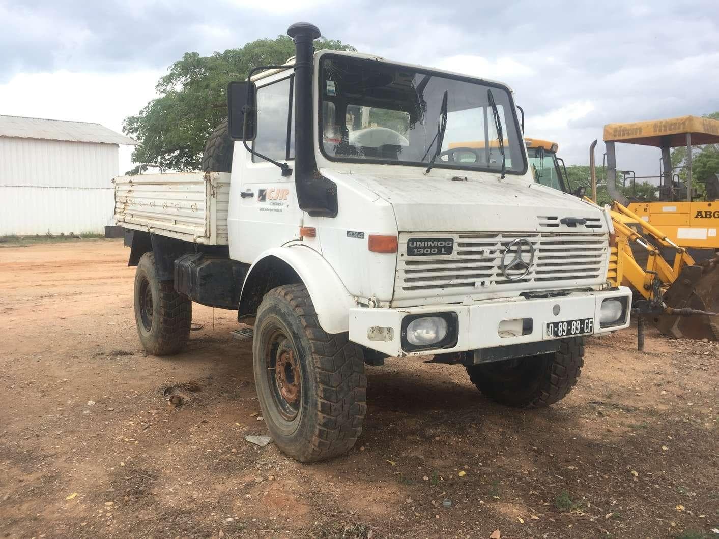 Camião MERCEDES-BENZ UNIMOG 1300L · — imagem 3