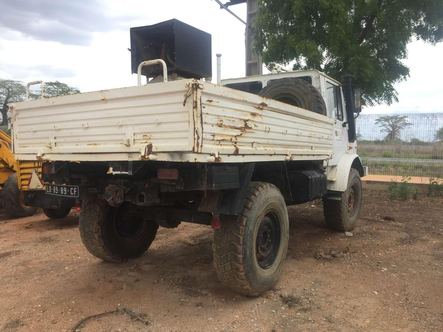 Camião MERCEDES-BENZ UNIMOG 1300L · — imagem 4
