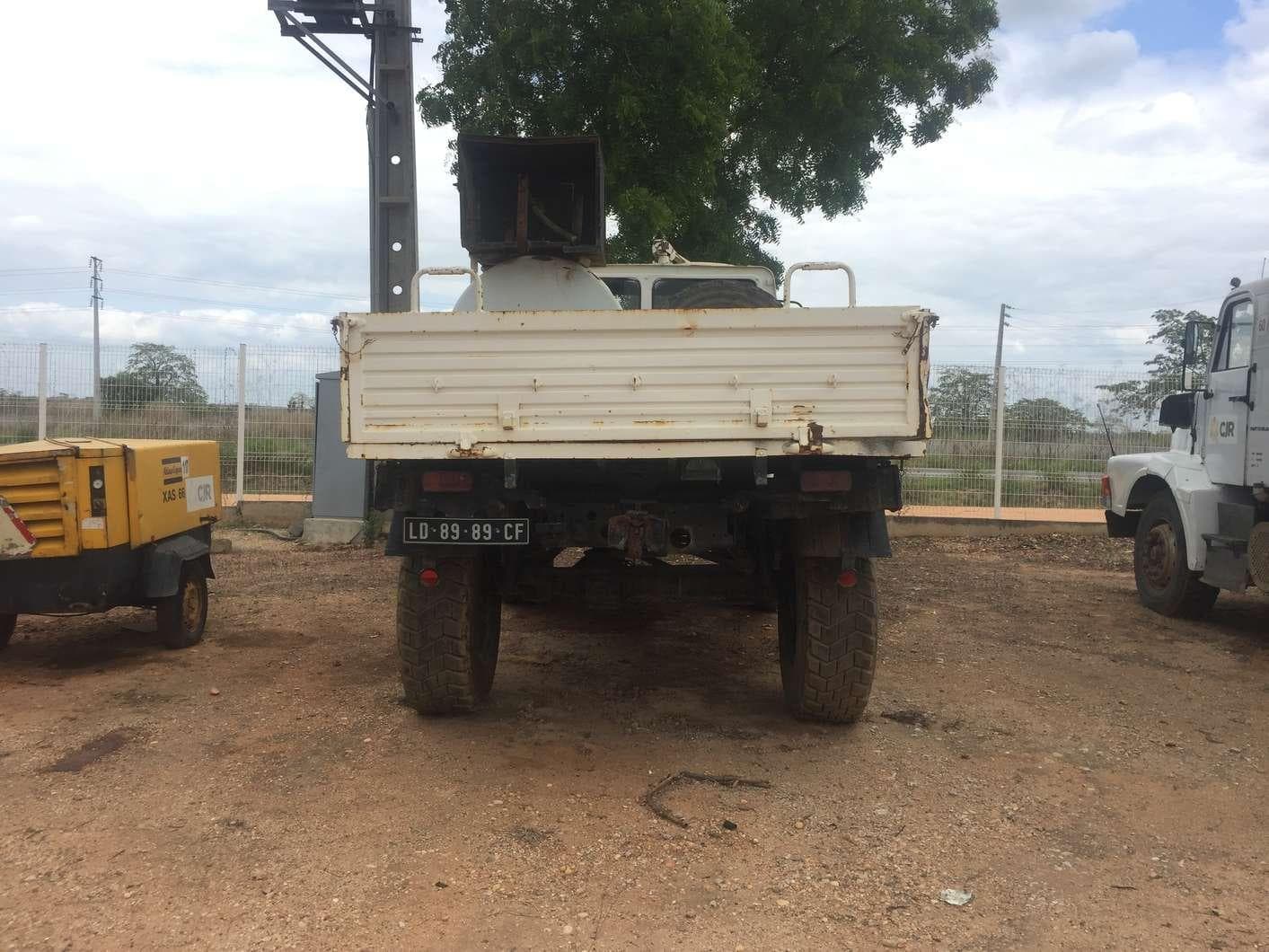 Camião MERCEDES-BENZ UNIMOG 1300L · — imagem 5