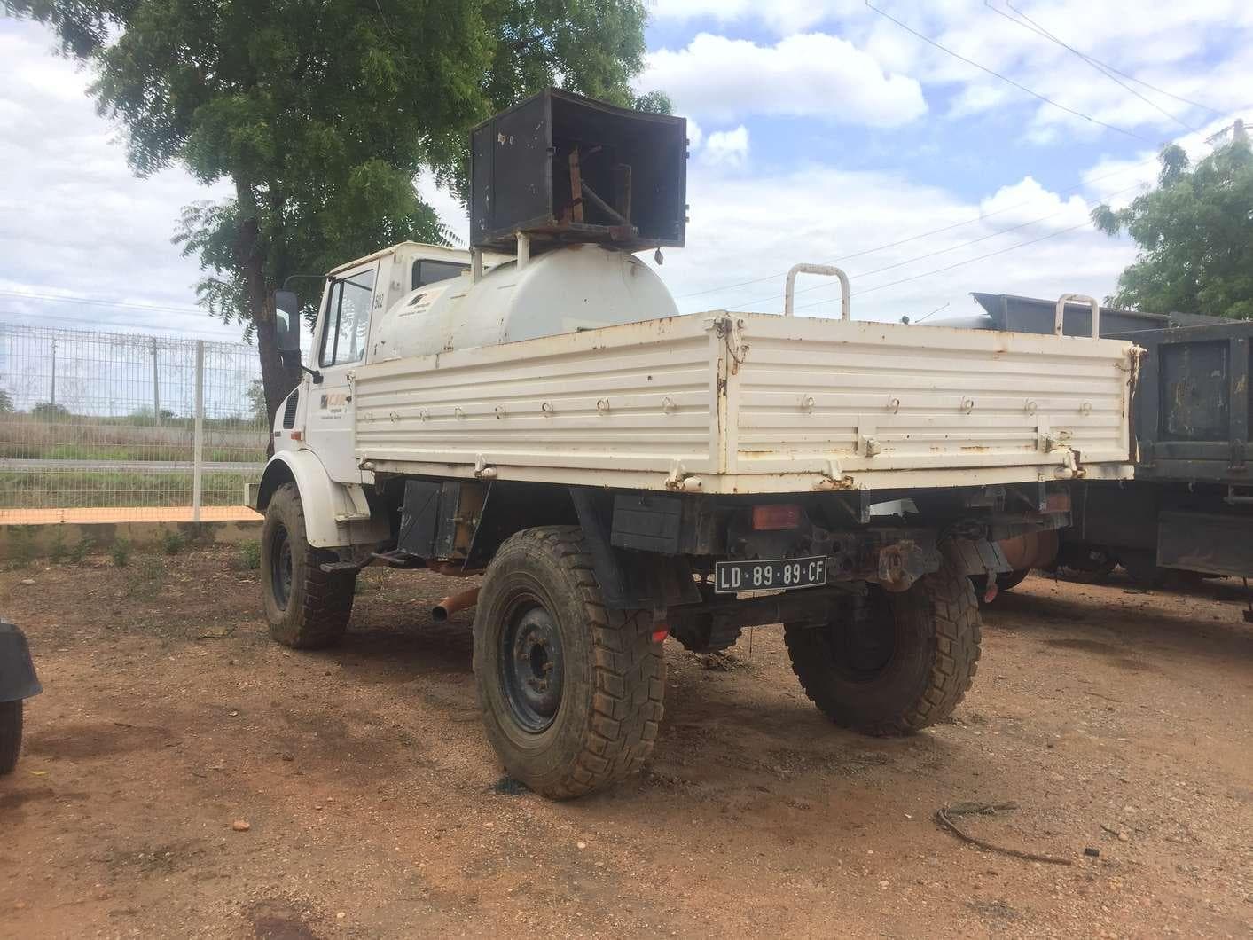 Camião MERCEDES-BENZ UNIMOG 1300L · — imagem 6