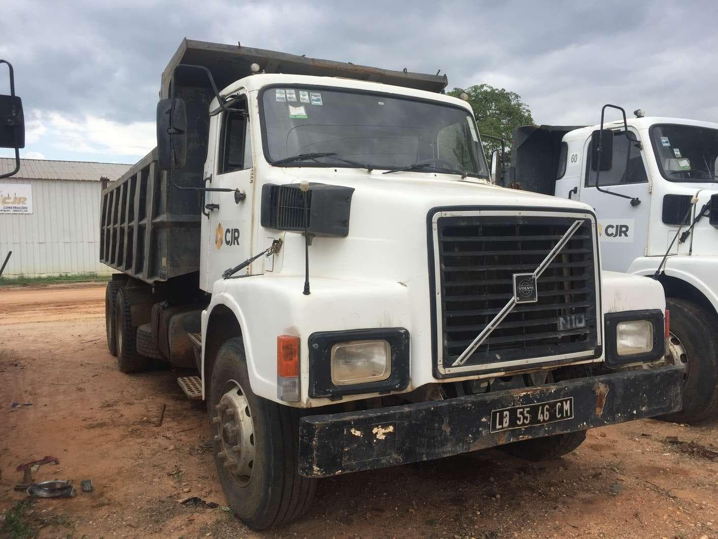 Camião VOLVO N 10-46 (6X4) de 3 eixos · — imagem 3