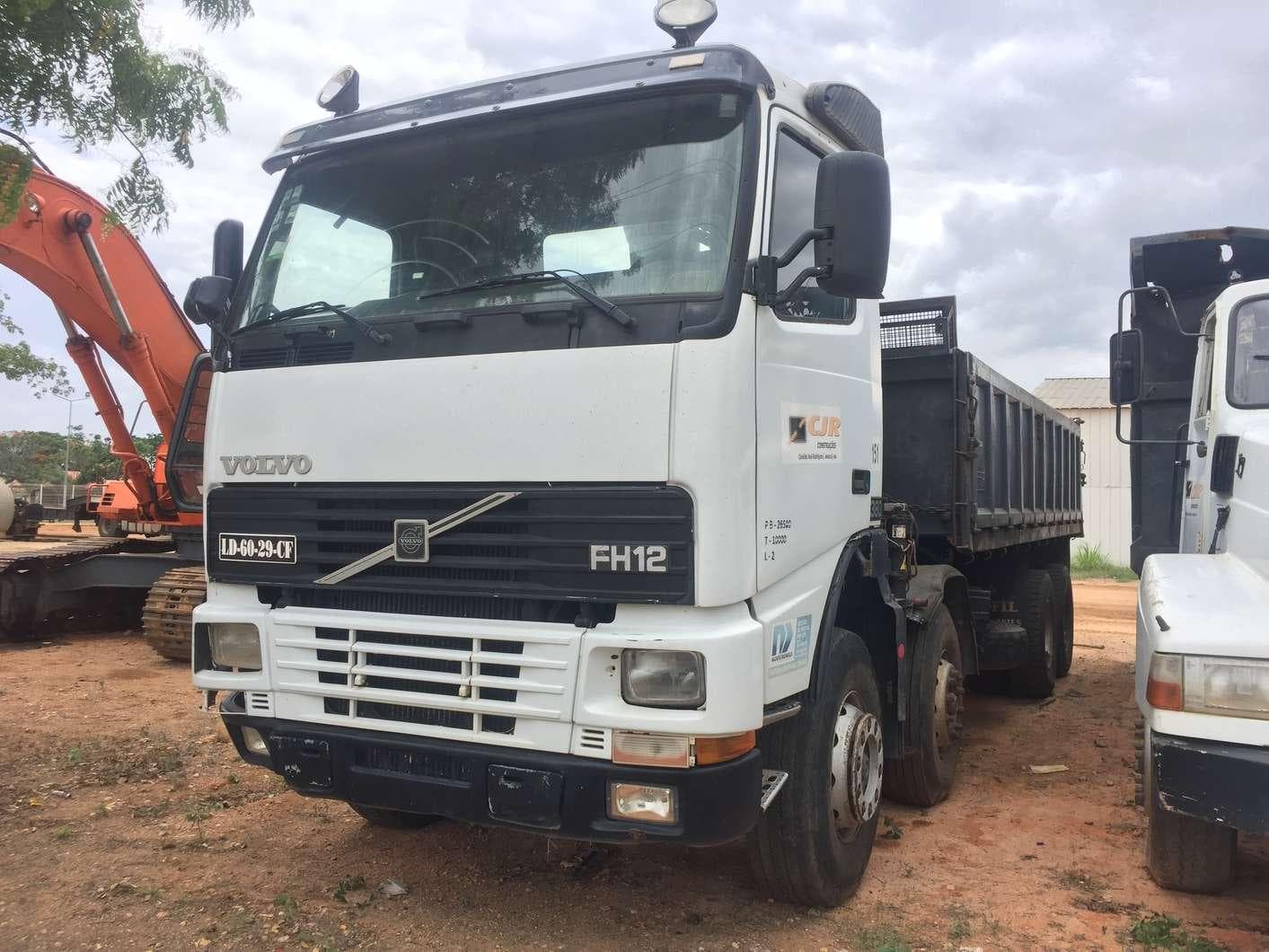 Camião VOLVO de 4 eixos + Grua FH12 8X4 R · — imagem 2