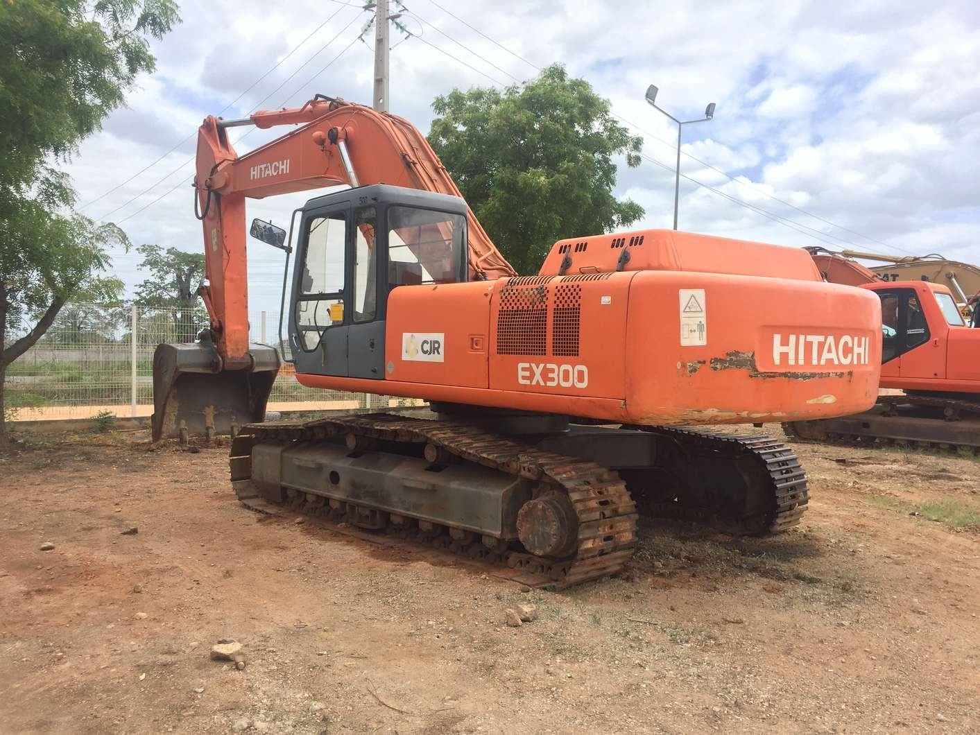 Giratória HITACHI EX300-3 · — imagen 2