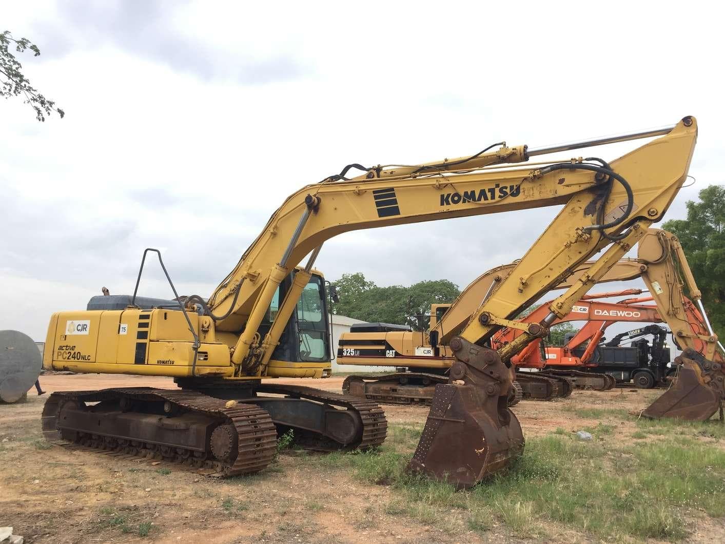Giratória KOMATSU PC 240 NLC - 6K · — image 1