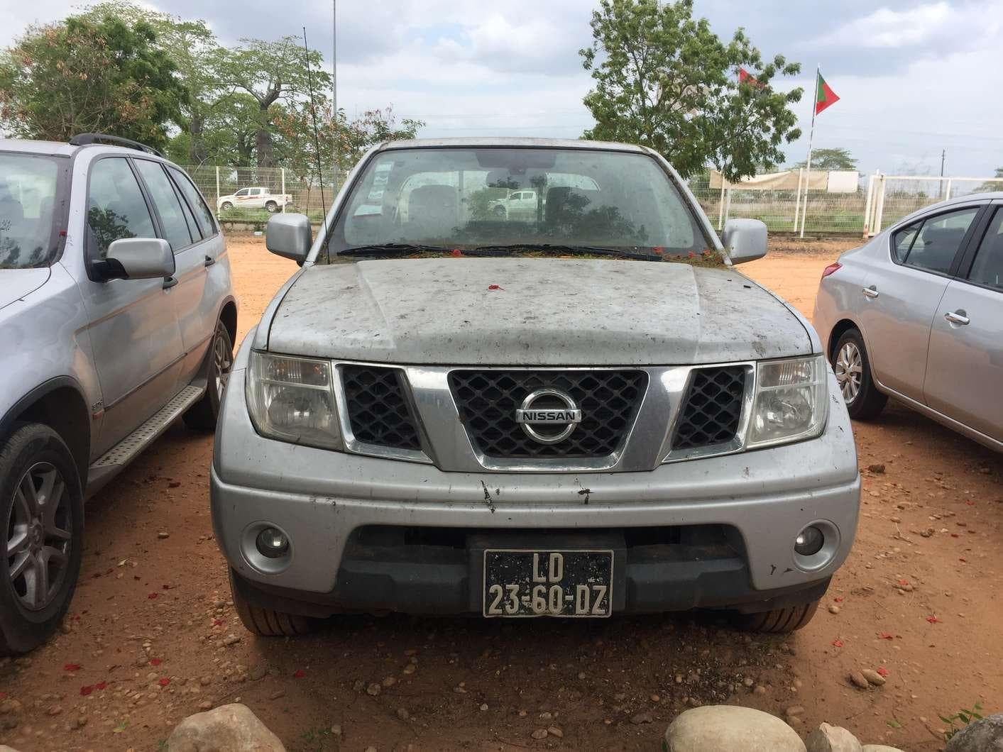 NISSAN NAVARA · — imagen 2