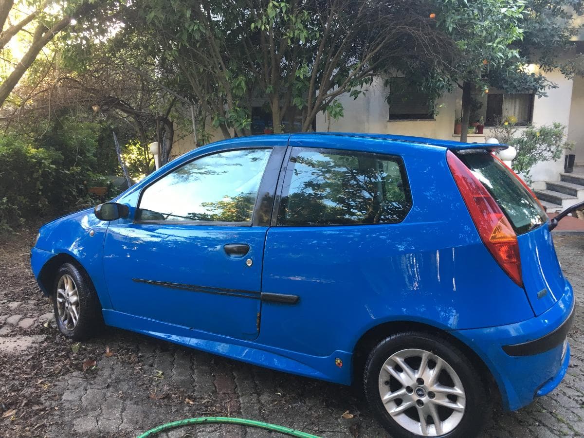 FIAT PUNTO Sport — imagen 1