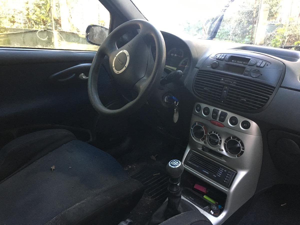 FIAT PUNTO Sport — imagen 5