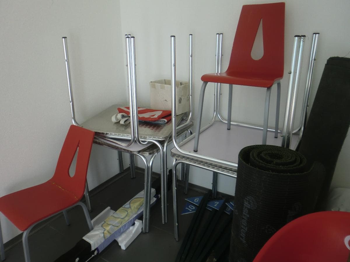 Equipamentos · Mobiliário — imagem 18