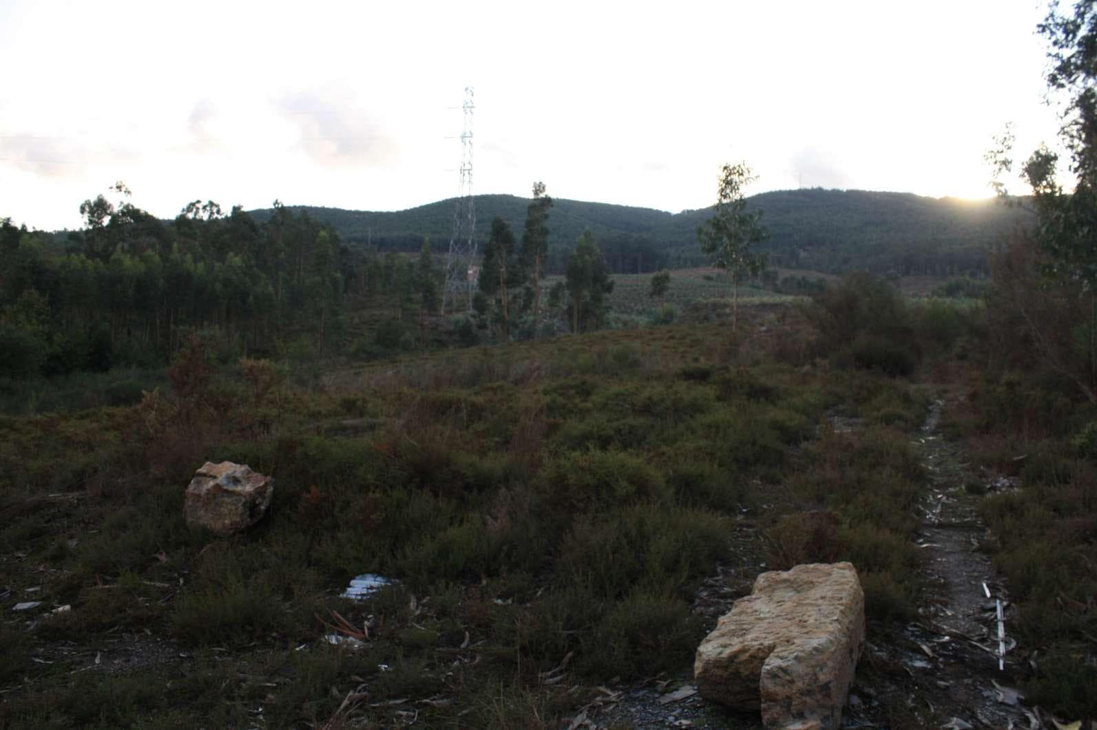 Lote para Construção · Paredes — imagem 3