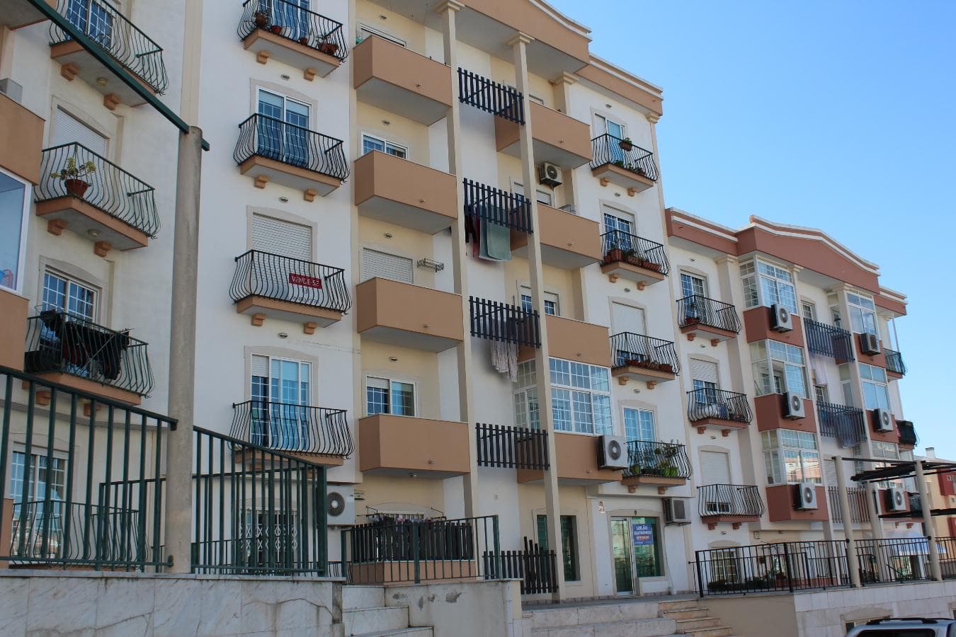 Loja · Seixal — imagen 6