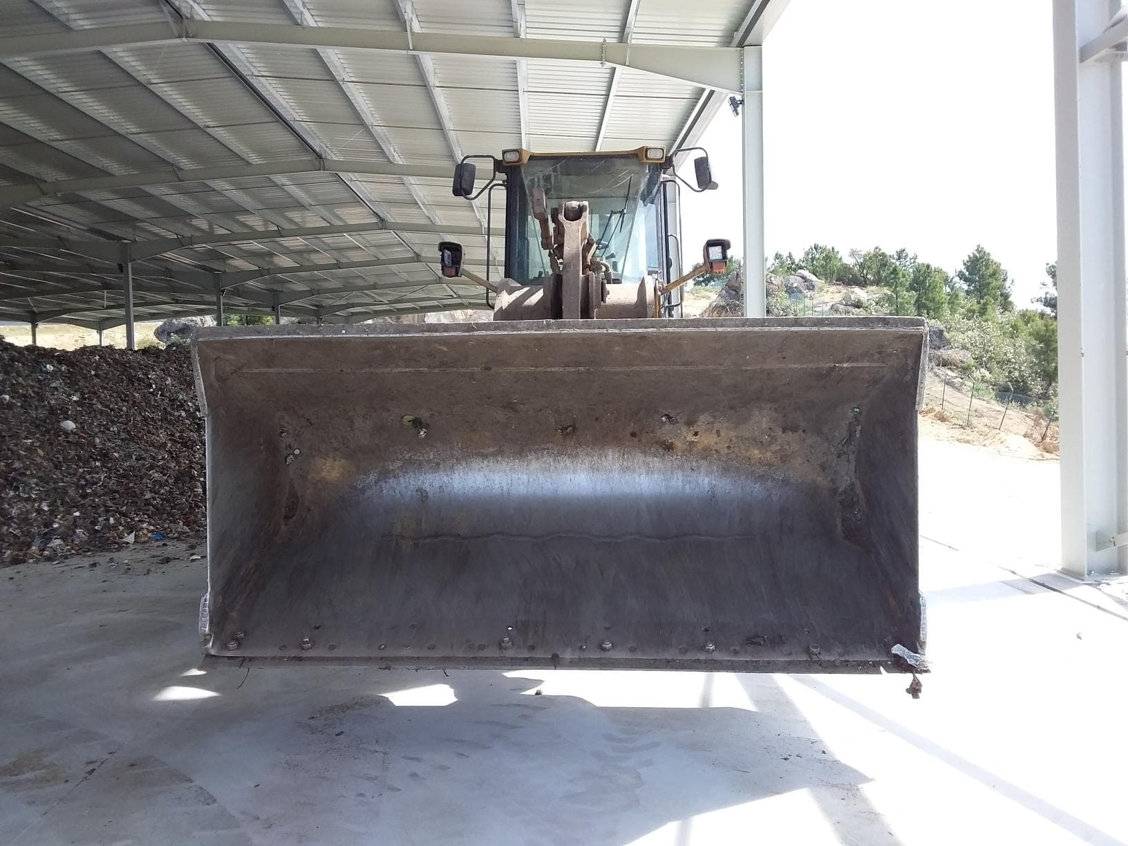 Excavadora Caterpillar — imagen 3