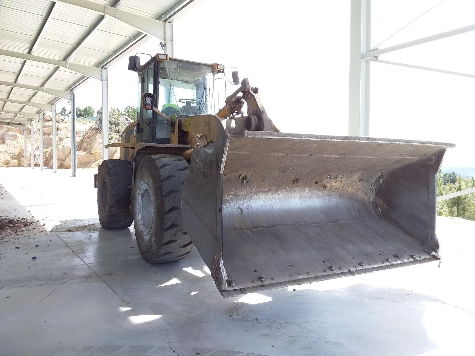 Excavadora Caterpillar — imagen 5