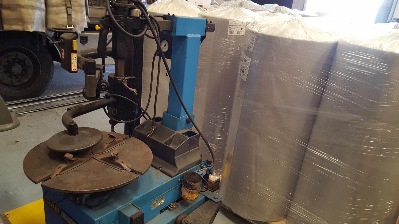 Máquina de Desmontar Pneus — image 3