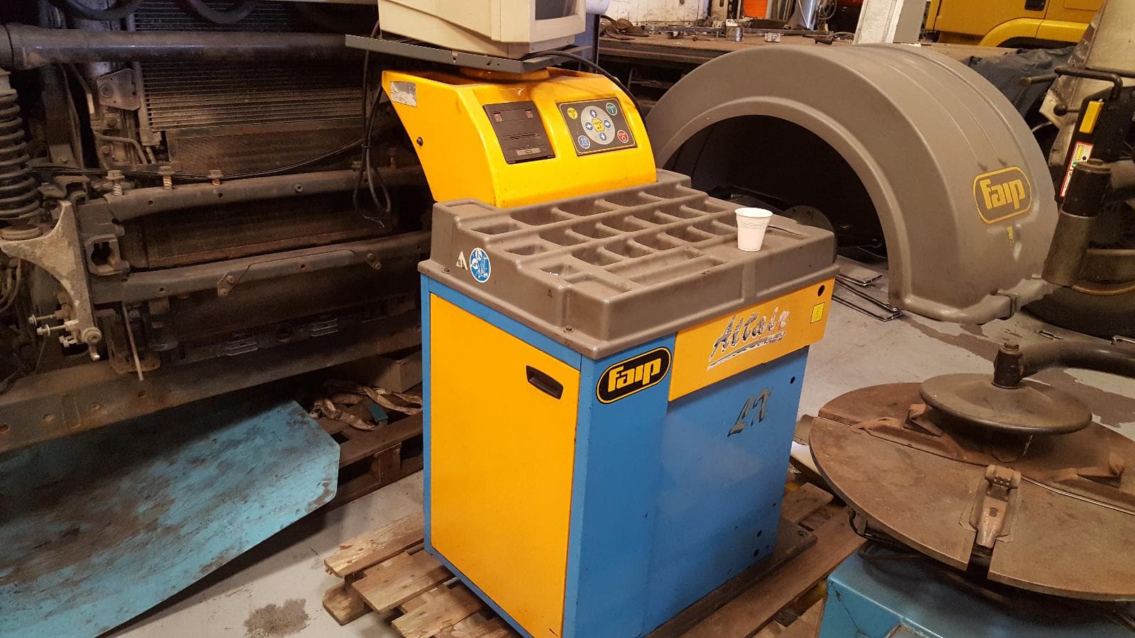 Máquina de Calibrar Pneus — imagem 2
